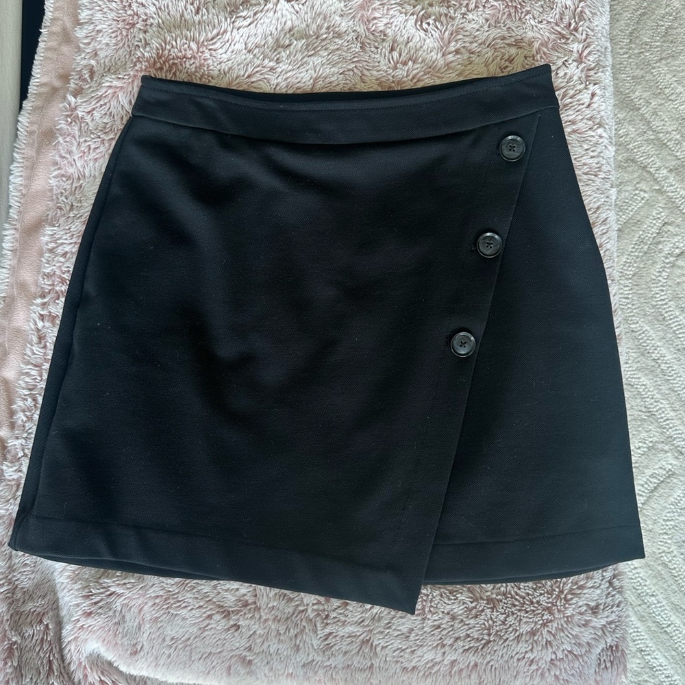 BANANA REPUBLIC BUTTON SKIRT